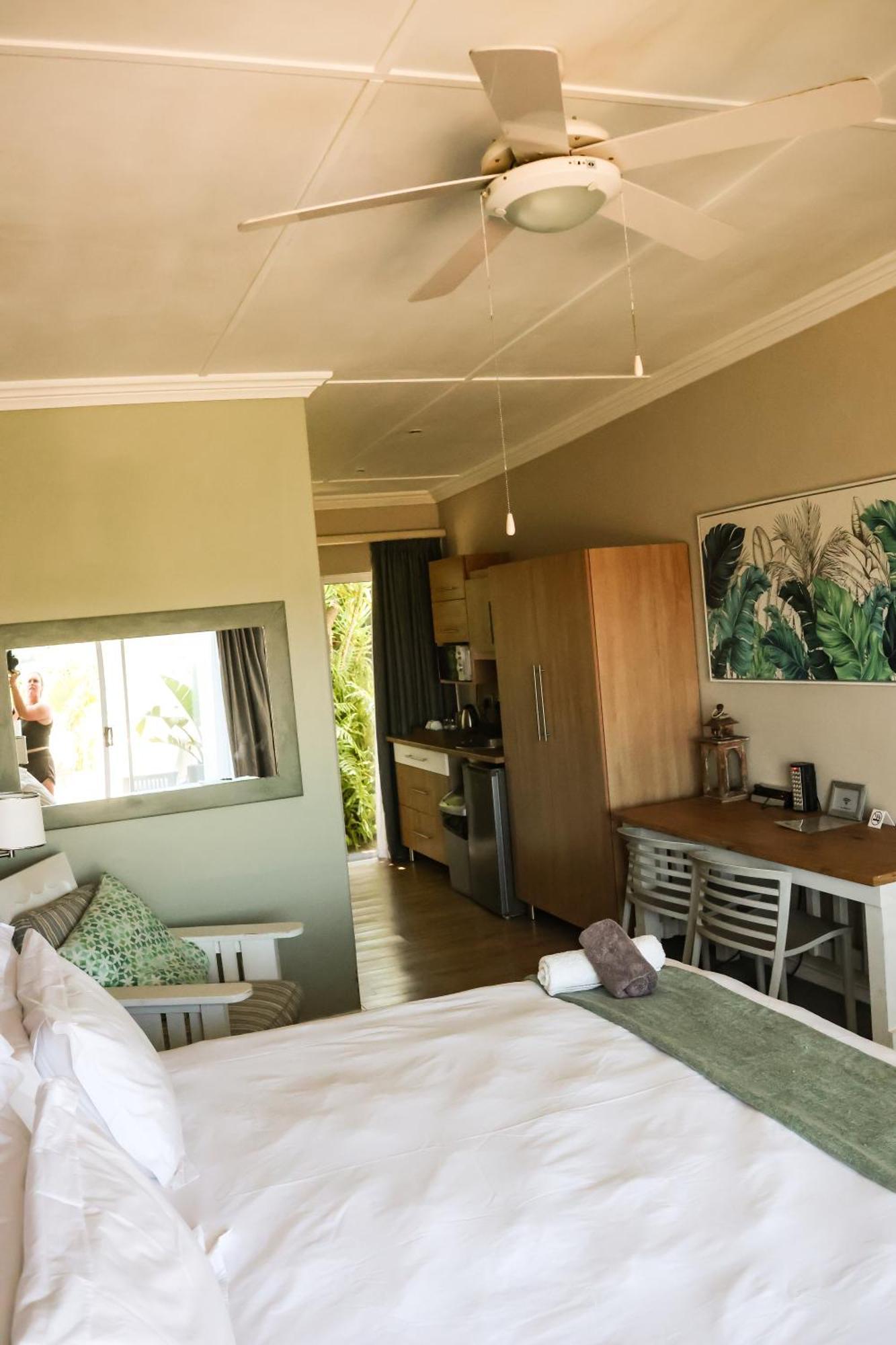 The Terrace Bed and Breakfast East London Exteriör bild