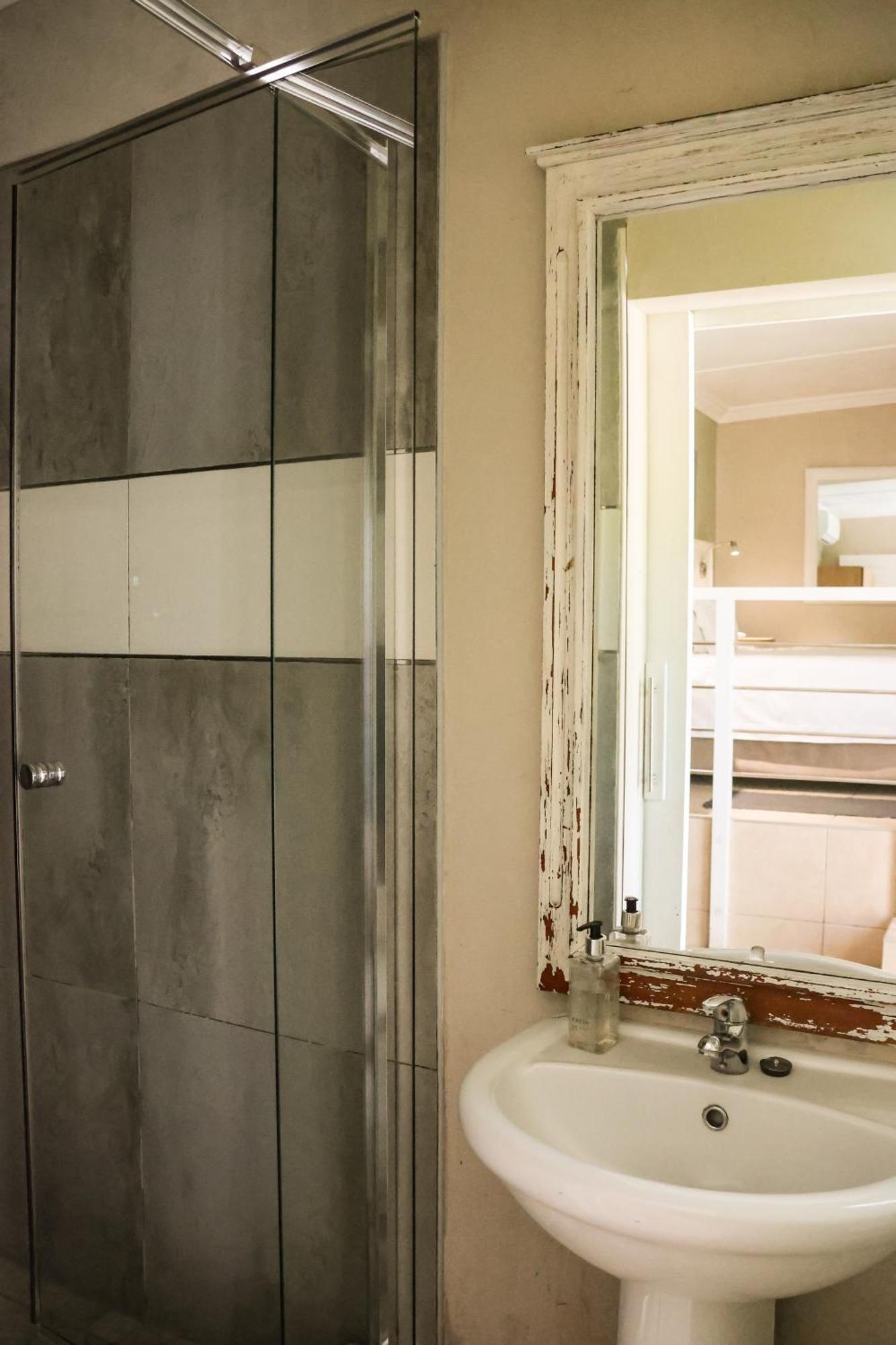 The Terrace Bed and Breakfast East London Exteriör bild