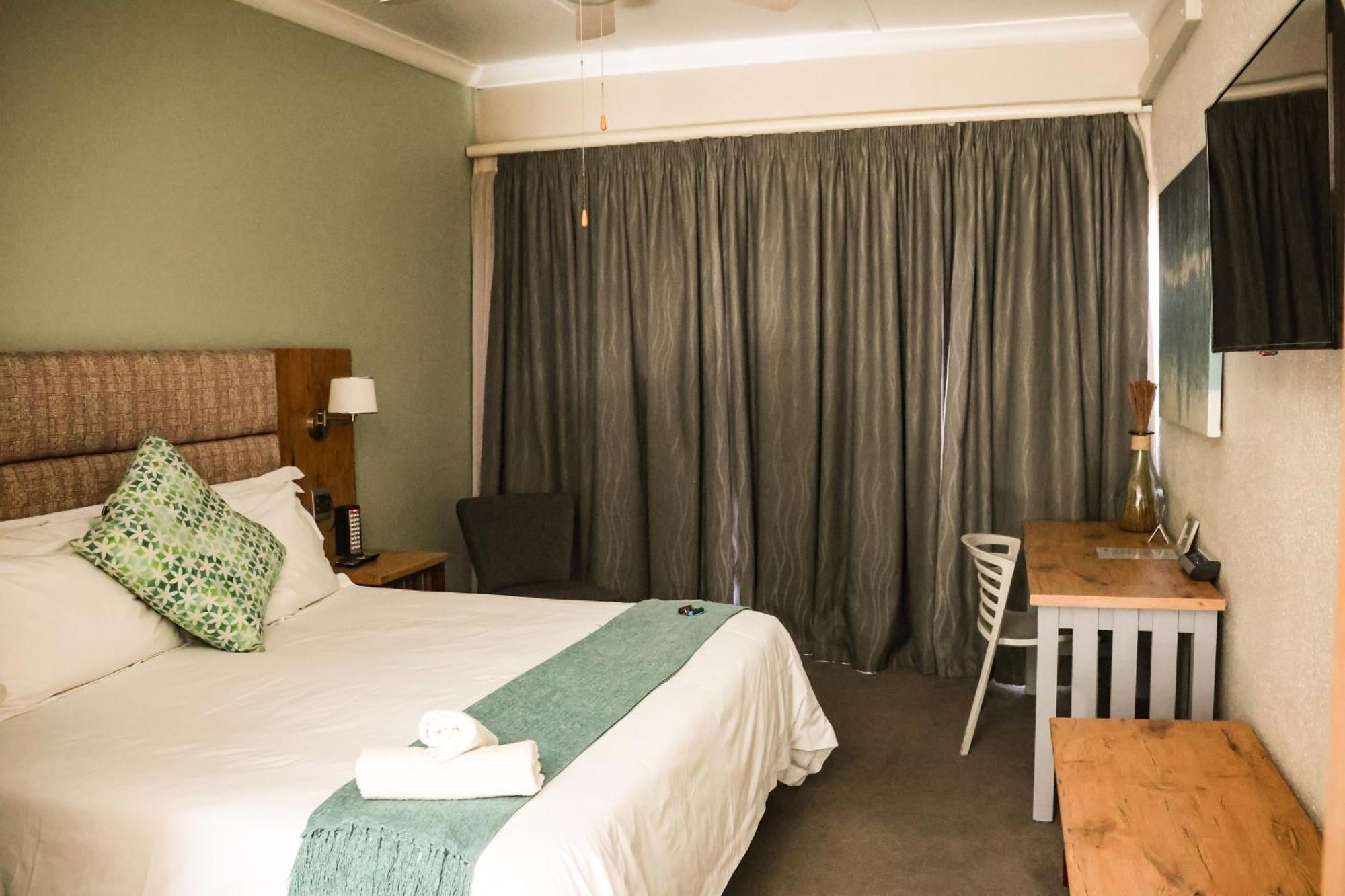 The Terrace Bed and Breakfast East London Exteriör bild