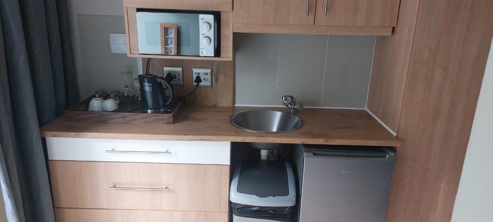 The Terrace Bed and Breakfast East London Exteriör bild